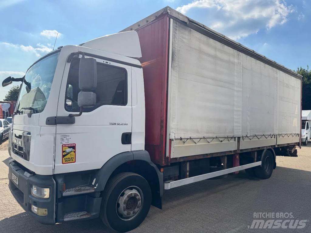 MAN TGM 12.250 TGM Curtain Side Trucks
