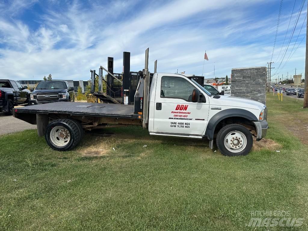 Ford F 550 XLT Flatbed Trucks