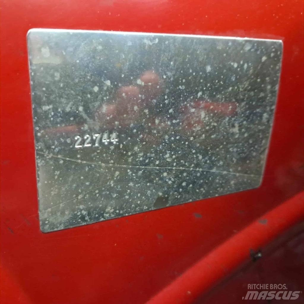 Yanmar YM 1700 Tractors