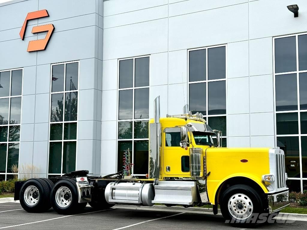 Peterbilt 389 Conventional Trucks / Tractor Trucks