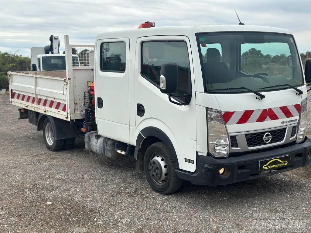 Nissan NT 400 Pickup Trucks