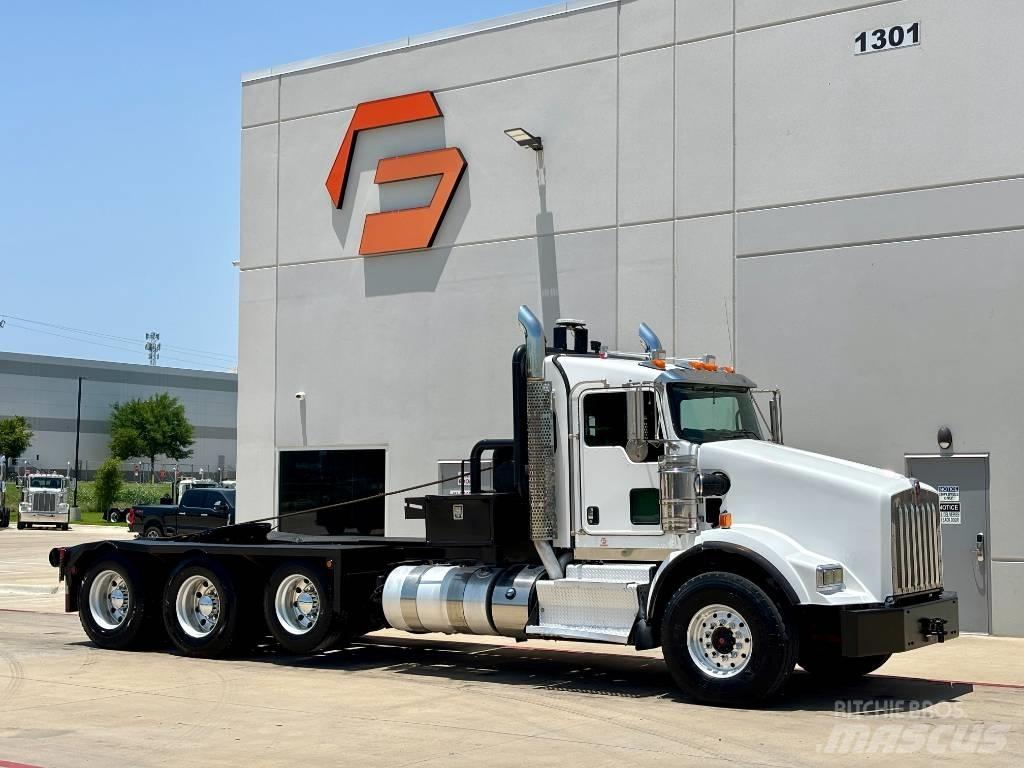 Kenworth T 800 Tow Trucks / Wreckers