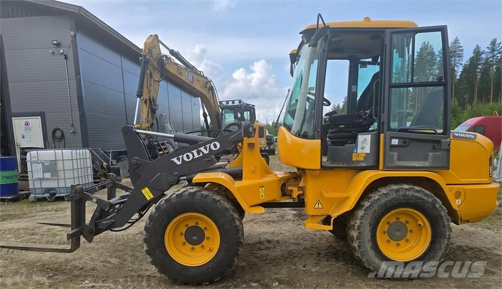 Volvo L30G Wheel Loaders