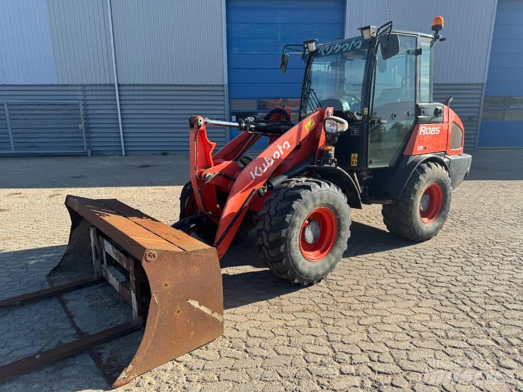 Kubota R085 Wheel Loaders