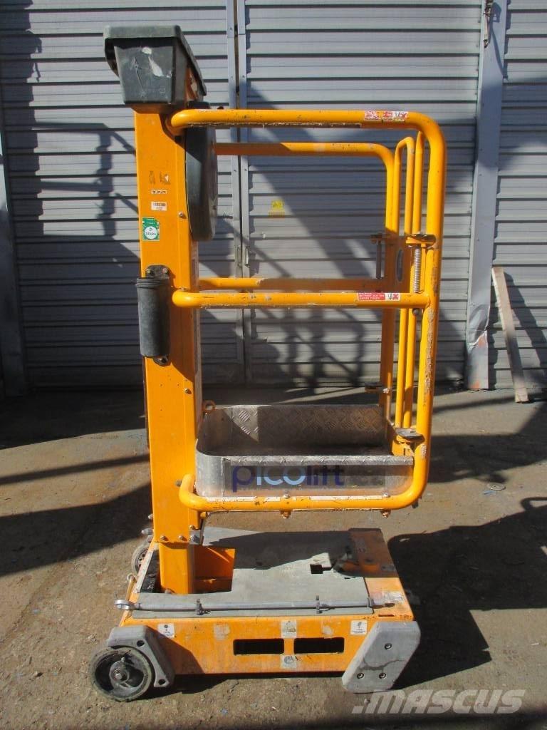 JLG Pecolift Vertical mast lifts