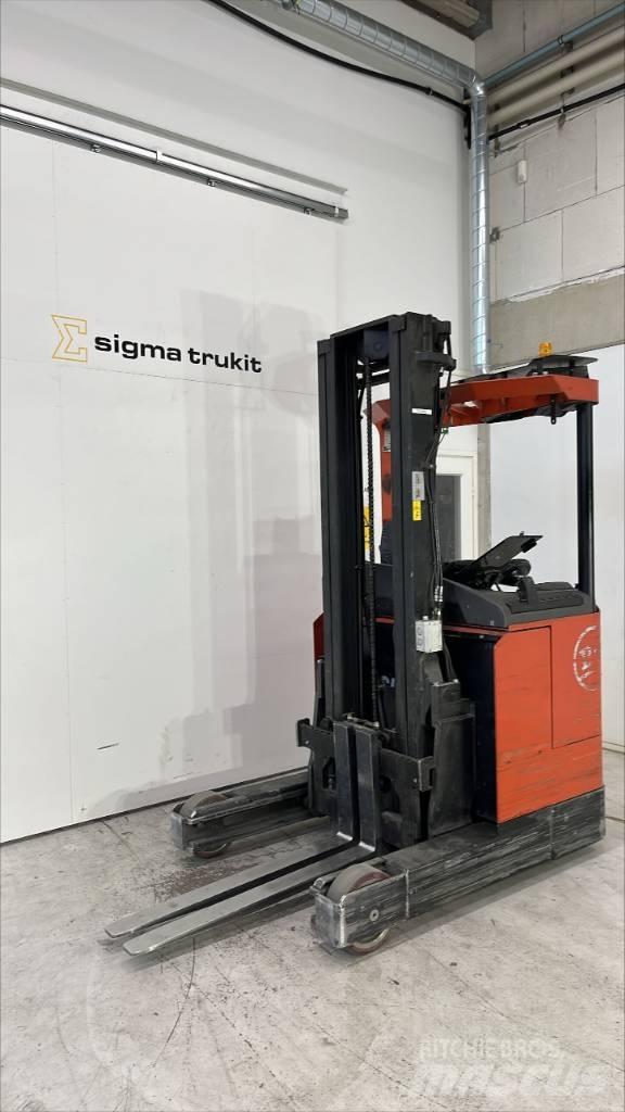 BT RR E 180 Reach trucks