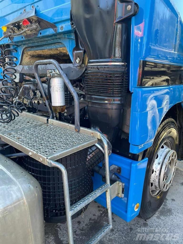 Mercedes-Benz 1843 Conventional Trucks / Tractor Trucks