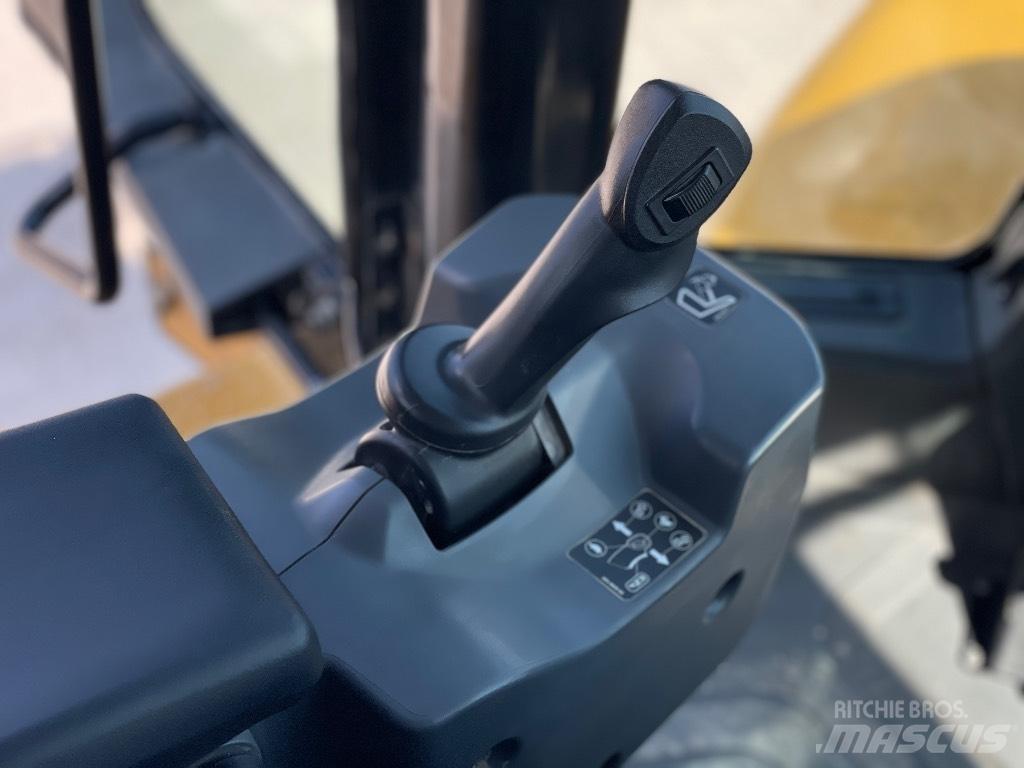 CAT 966M XE Wheel Loaders