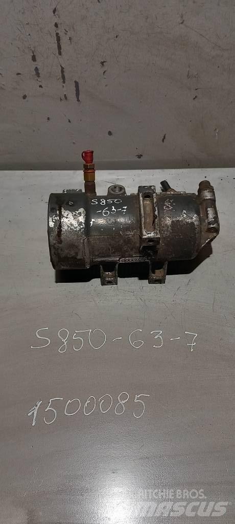 Scania R 440.    1755066 Engines
