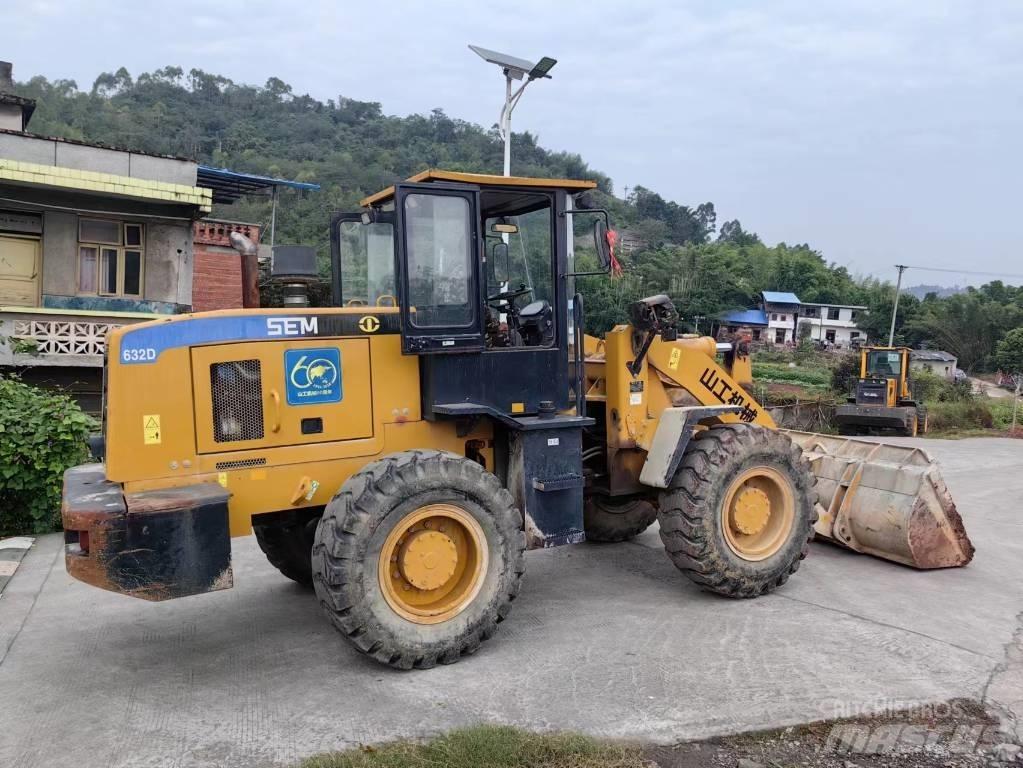 SEM 632D Wheel Loaders
