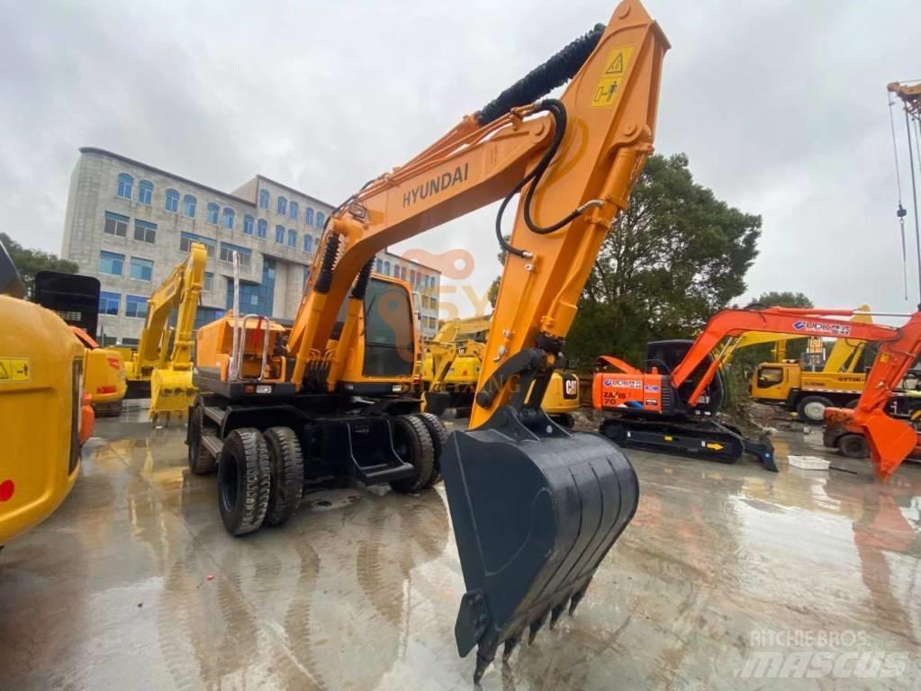 Hyundai 150W-9 Wheeled Excavators
