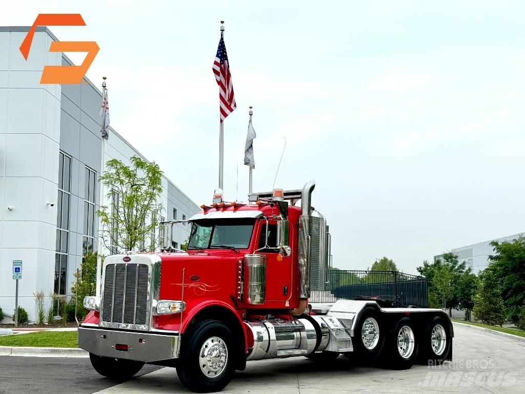 Peterbilt 388 Conventional Trucks / Tractor Trucks
