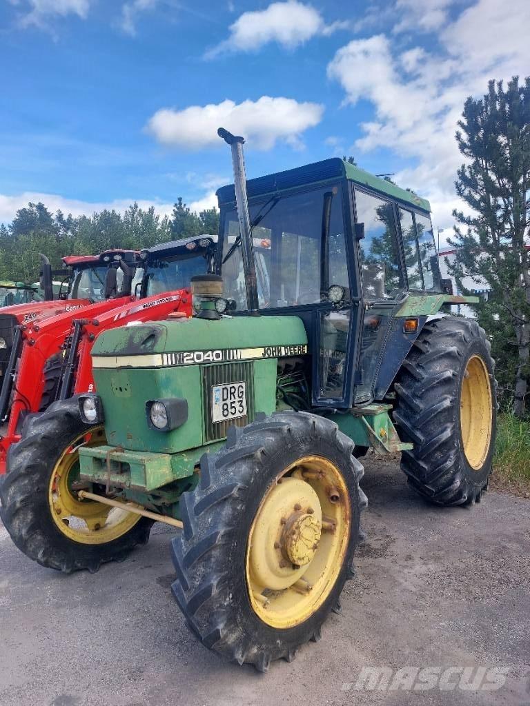 John Deere 2040 Tractors