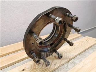 JLG 307 wheel hub Tires, wheels and rims