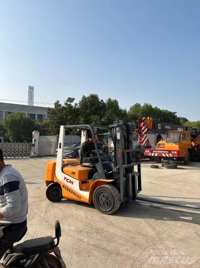 TCM FD30T6 Diesel Forklifts