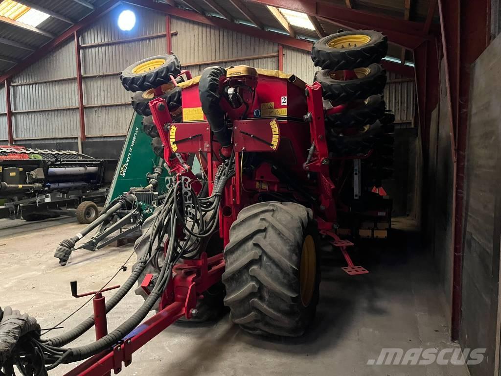 Väderstad RDA600 C Farm Drills