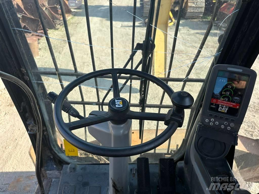 CAT M 318 D MH Waste / Industry Handlers