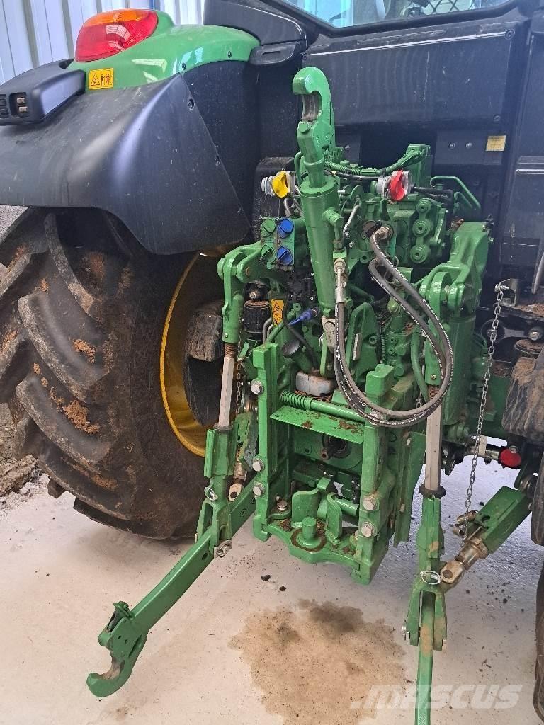 John Deere 6120 M Tractors