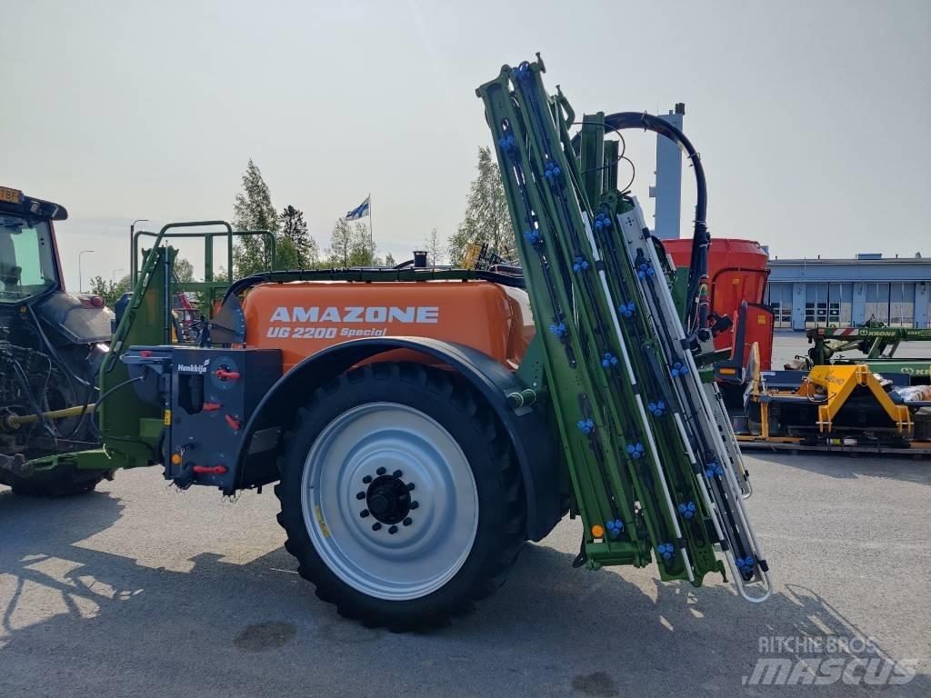 Amazone UG 2200 Trailed sprayers