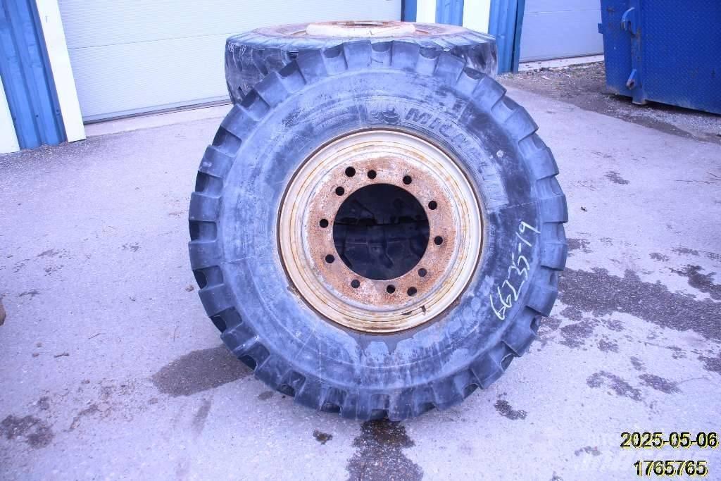 Michelin XMINED2 Tires, wheels and rims