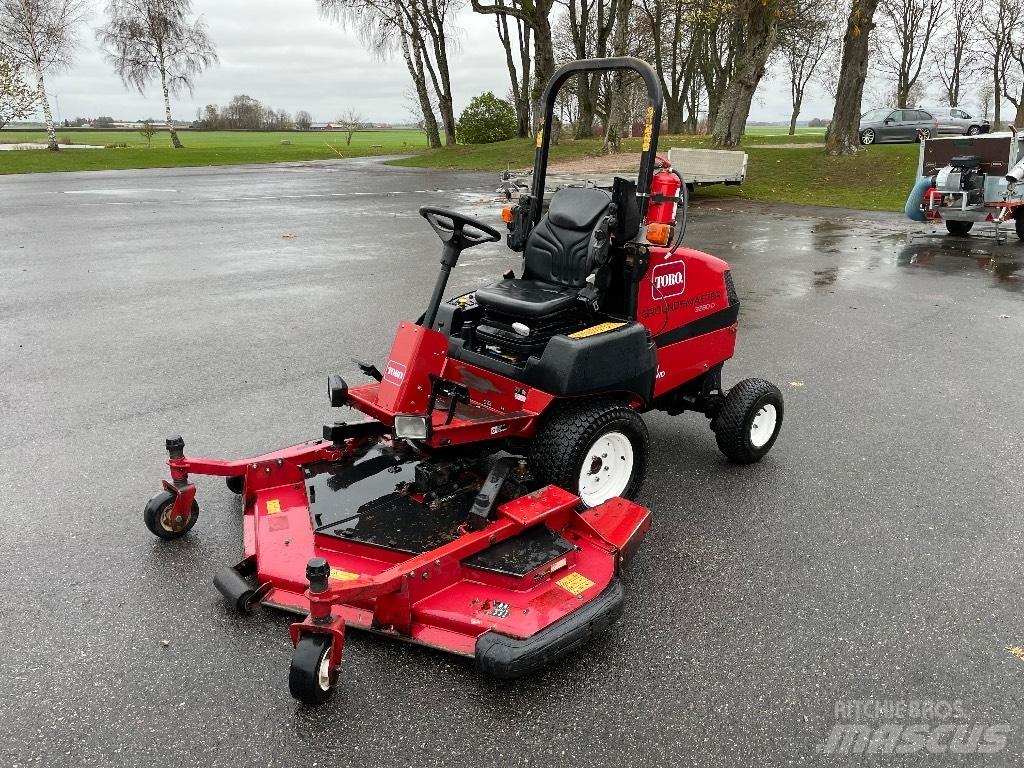 Toro 3280D Riding mowers
