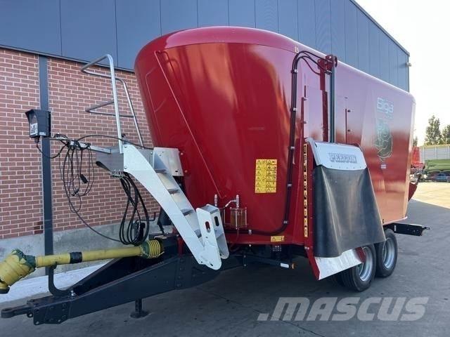 Peecon VME-240 Mixer feeders