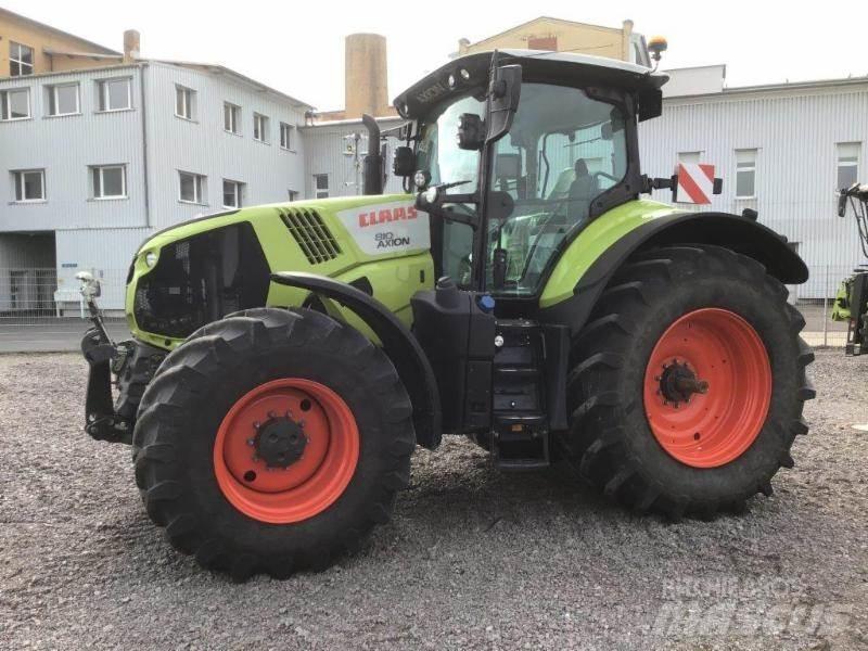 CLAAS AXION 810 Tractors
