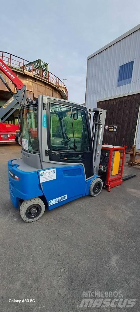 Jungheinrich EFG 320 Electric Forklifts