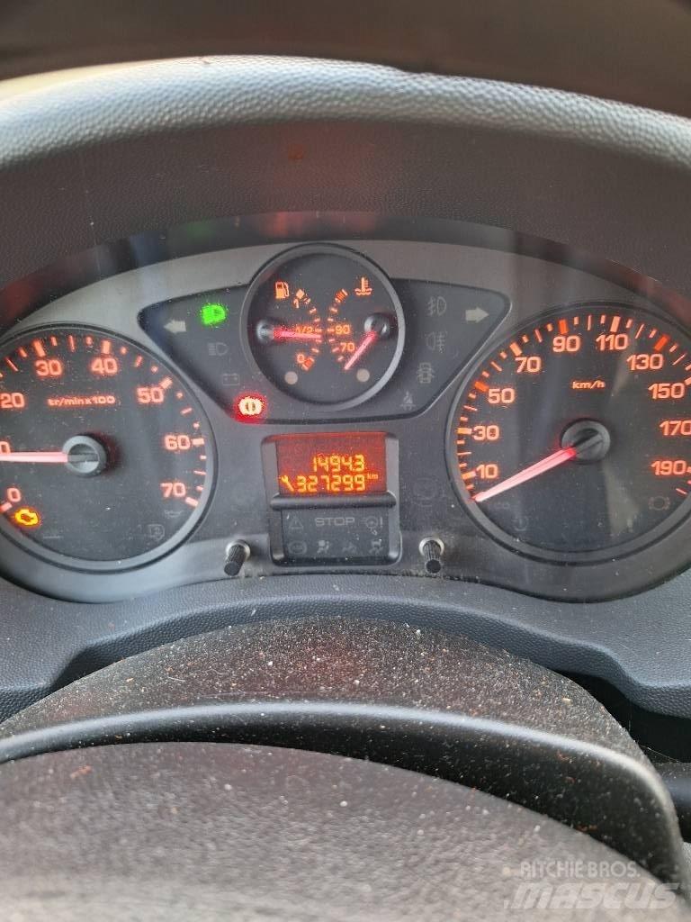 Citroën Jumpy Automobiles / SUVS