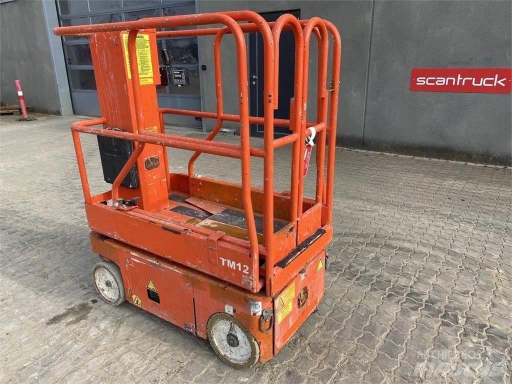 Snorkel TM12 Vertical mast lifts