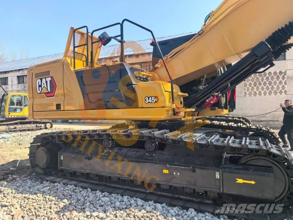 CAT 323 D Crawler Excavators