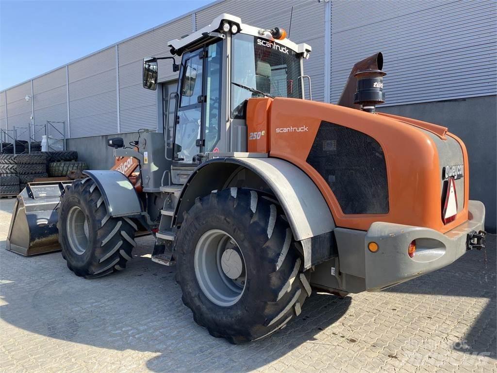 Weycor AR250E Wheel Loaders