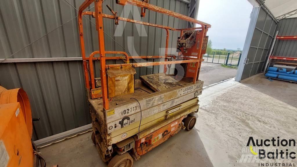 JLG 1930 ES Scissor Lifts