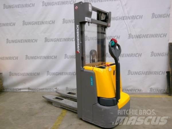 Jungheinrich EJC 112 Pedestrian stacker