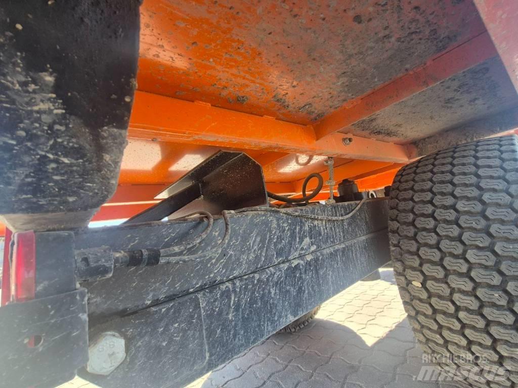Foresteel F2200 Compact tractor attachments