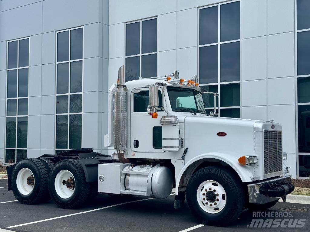 Peterbilt 378 Conventional Trucks / Tractor Trucks