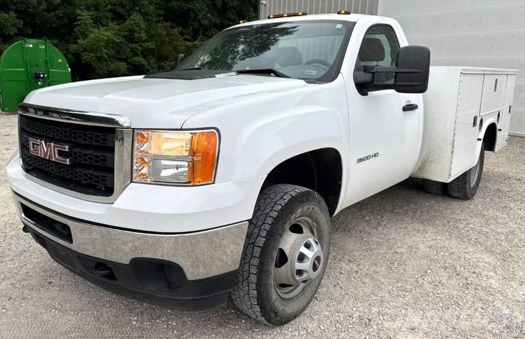 GMC Sierra 3500 HD Pickup Trucks