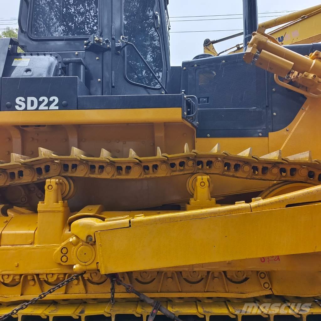 Shantui SD 22 F Crawler dozers