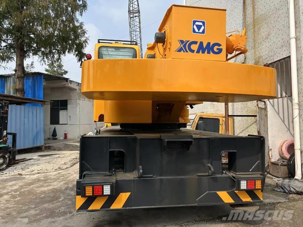 XCMG QY 25 K5D Mobile and all terrain cranes