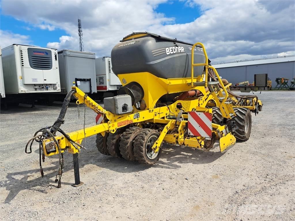 Bednar Omega 3000 Mowers