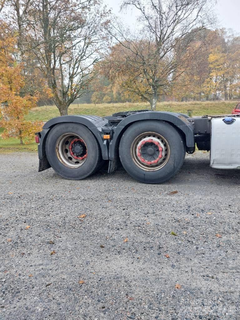Lastbil Volvo Conventional Trucks / Tractor Trucks