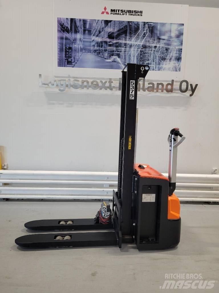 Rocla SWS 16 Pedestrian stacker