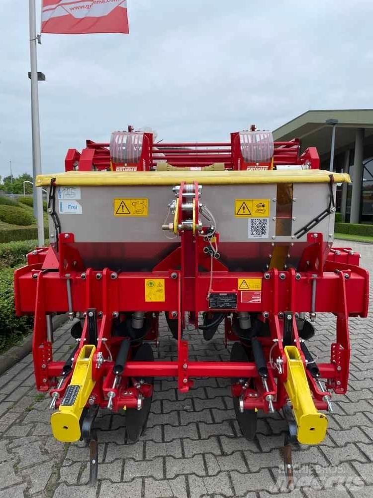 Grimme GL 32 F Potato Planters