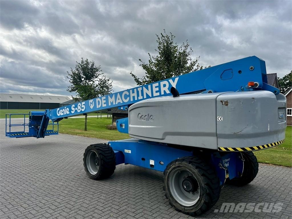 Genie S 85 Telescopic boom lifts