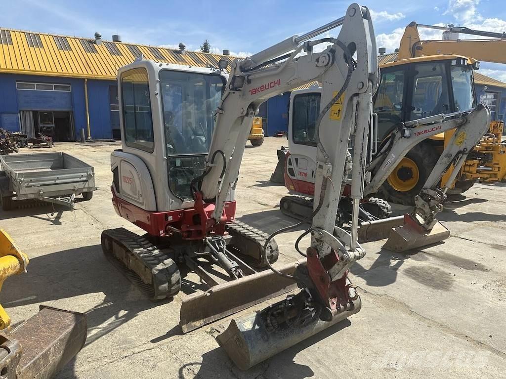 Takeuchi TB225 Mini Excavators <7t (Mini Diggers)