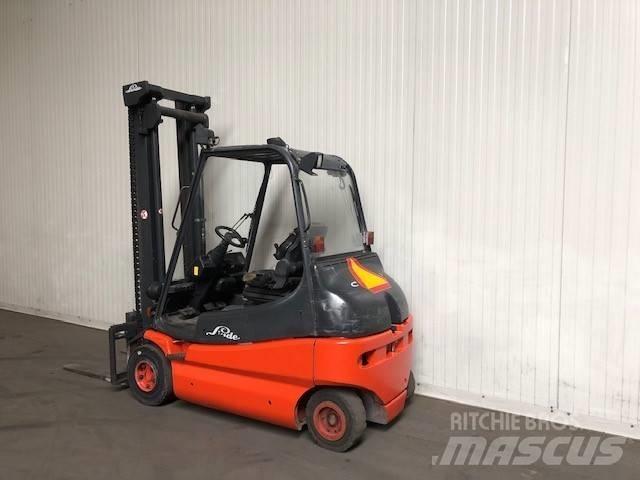 Linde E25-02 Electric Forklifts