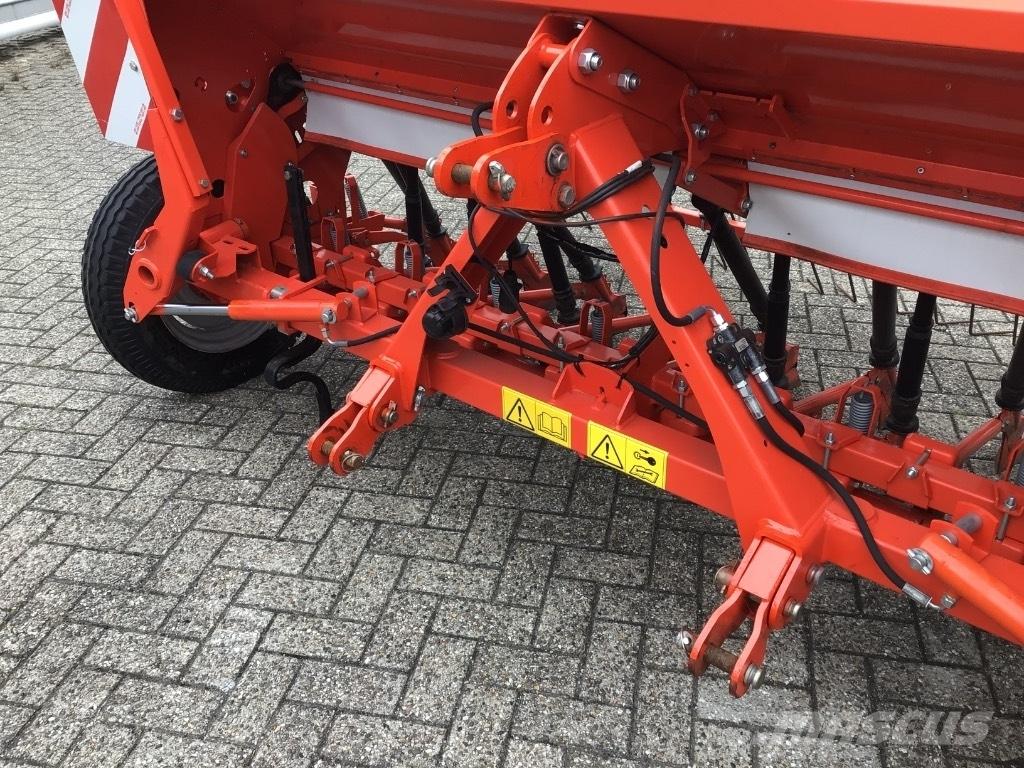 Kuhn Premia 300 Farm Drills