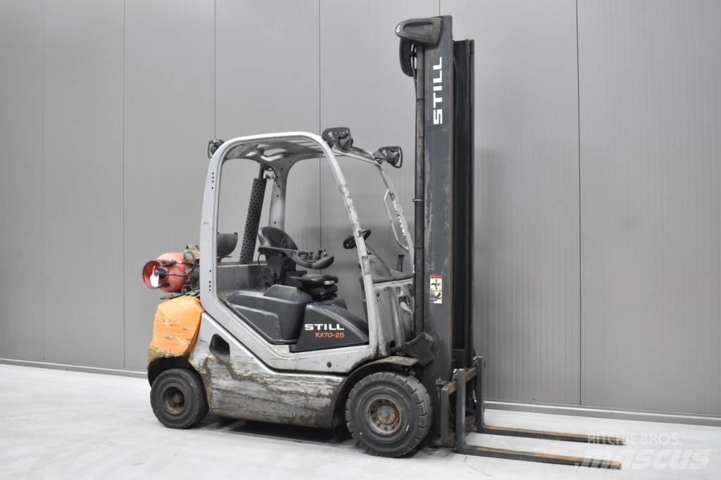 Still RX 70-25 T LPG trucks