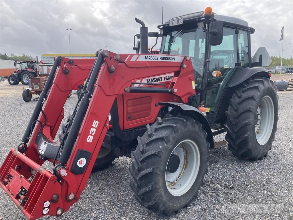 Massey Ferguson 4435 Tractors