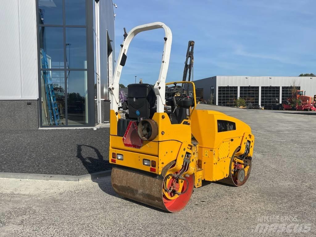 Bomag BW 100 AD-4 Twin drum rollers